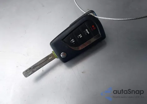 2020 Toyota Corolla Le z USA, uszkodzony, nr VIN 5YFEPRAE1LP135160